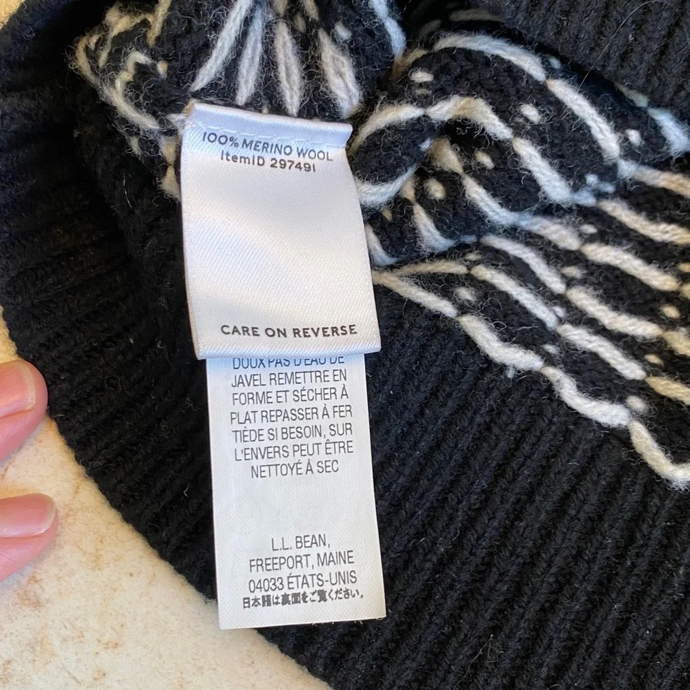 L.L. Bean Signature Nordic 100% Merino Wool Sweater - Picture 13 of 15